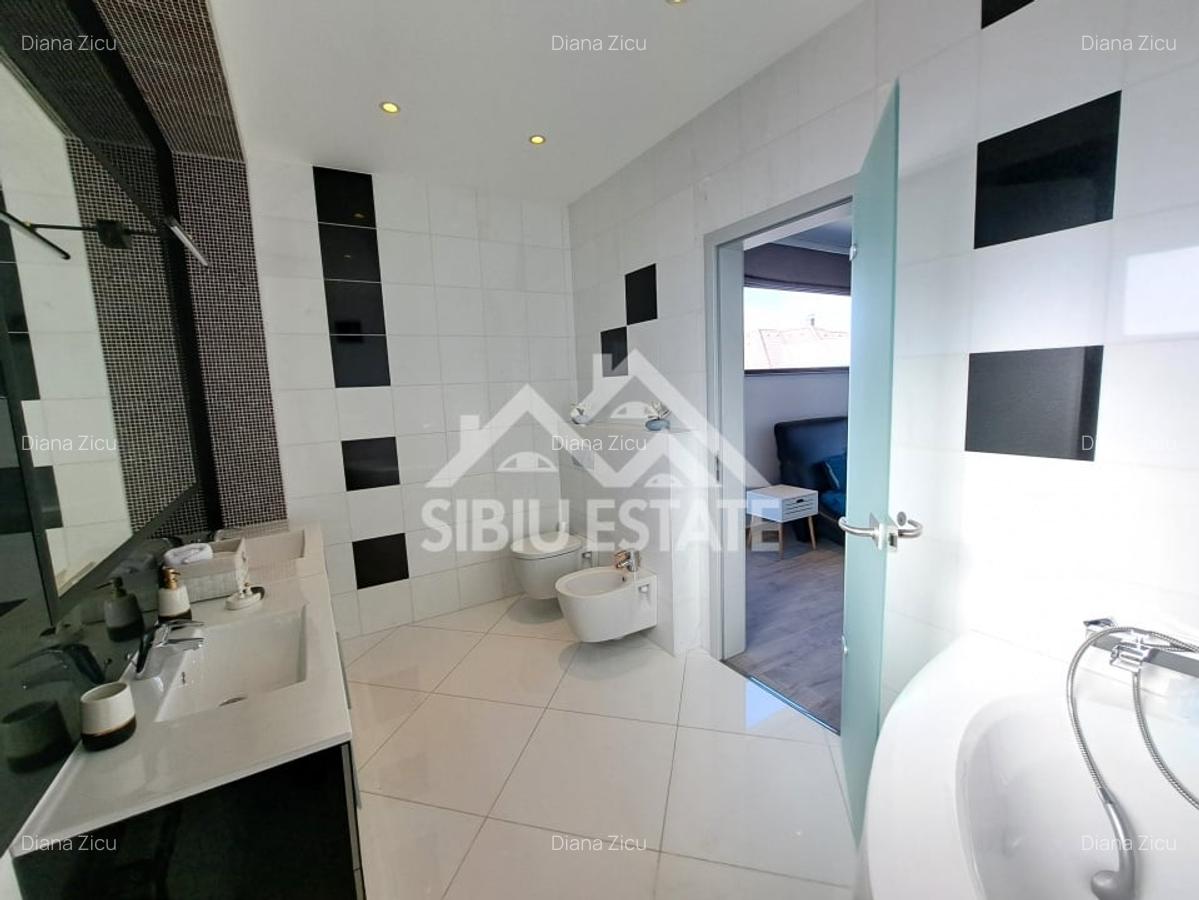 Casa moderna cu 4 garaje si teren mare, Sibiu Sura Mica - 11