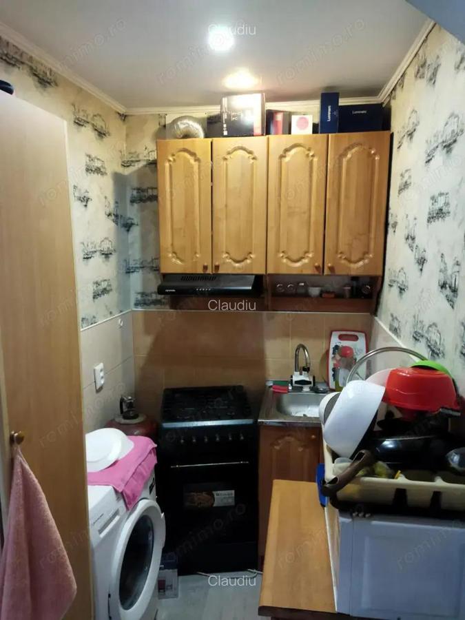 Ofer spre vanzare garsoniera in zona Politehnica - 3
