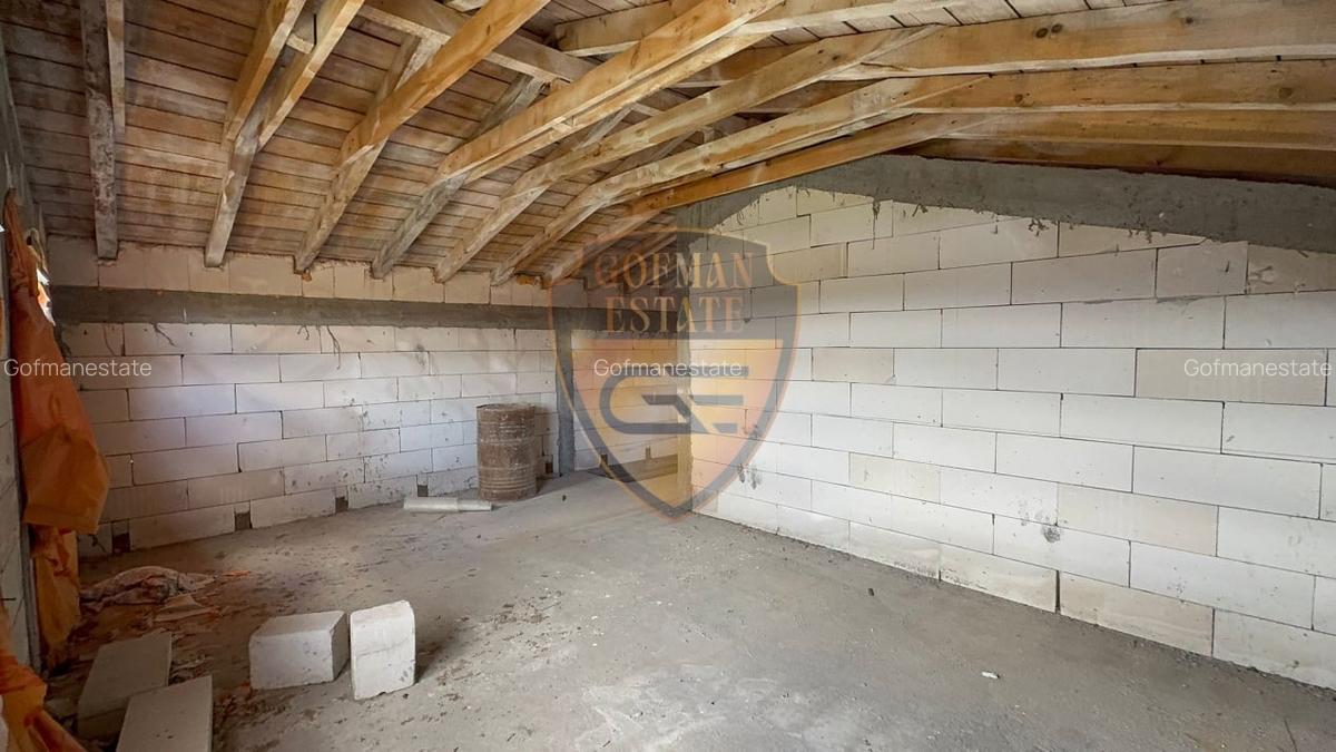 Casa 4 camere, P+M , Valul lui Traian, la gri teren 337 mp, garaj - 25