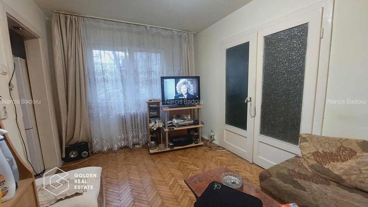 Apartament 3 camere, etaj 1, 42 mp, zona Piața Doina - 1