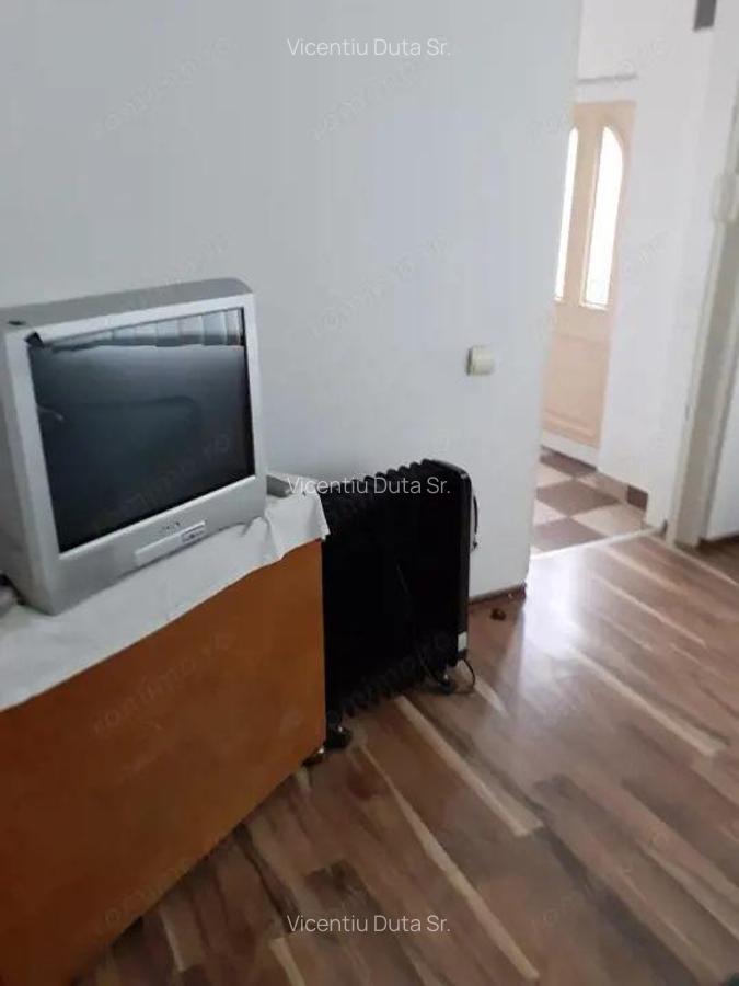 VAND CASUTA CU 1000 MP TEREN, SURDESTI BREAZA - 18