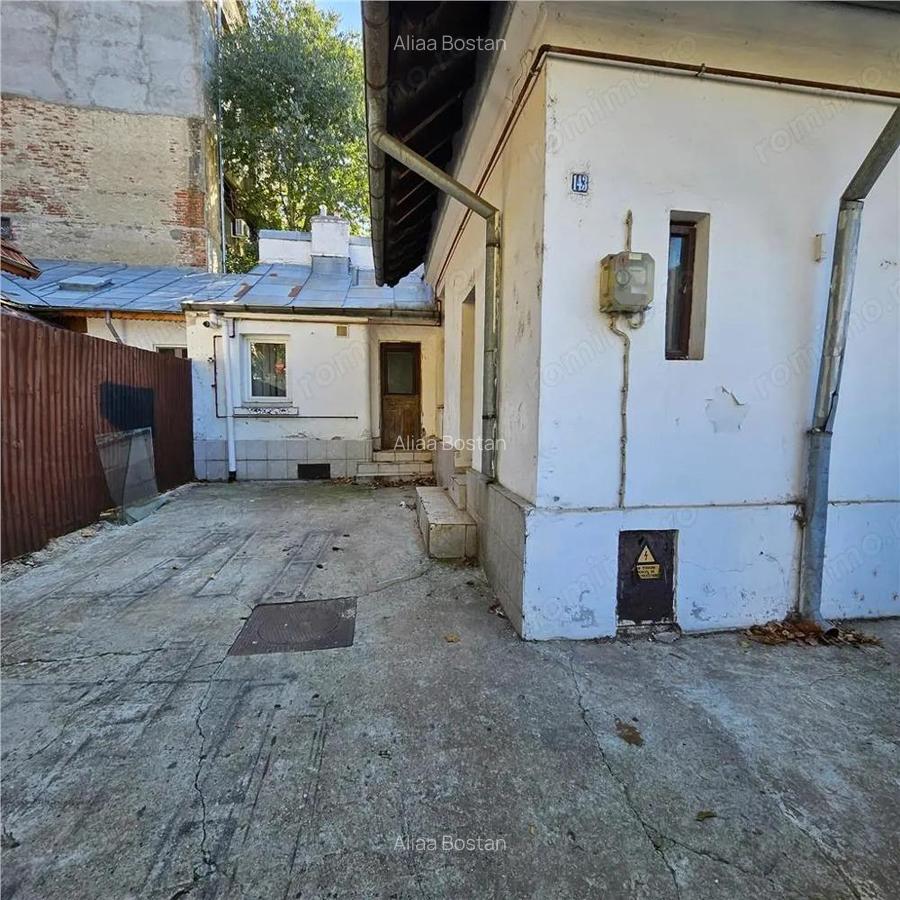 Doua case vecine, cu vad, in Bucure #537;ti, Tineretului, Parcul Carol - 15