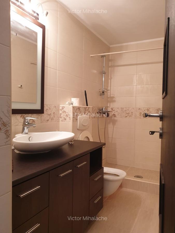 Mall Vitan, decomandata, 42mp, libera - 4