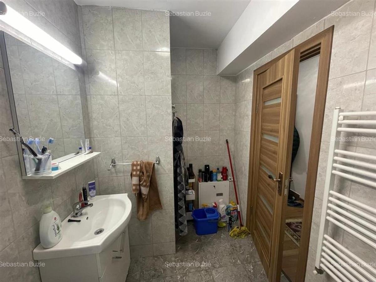 Apartament cu 2 camere decomandat în Nufărul - 11