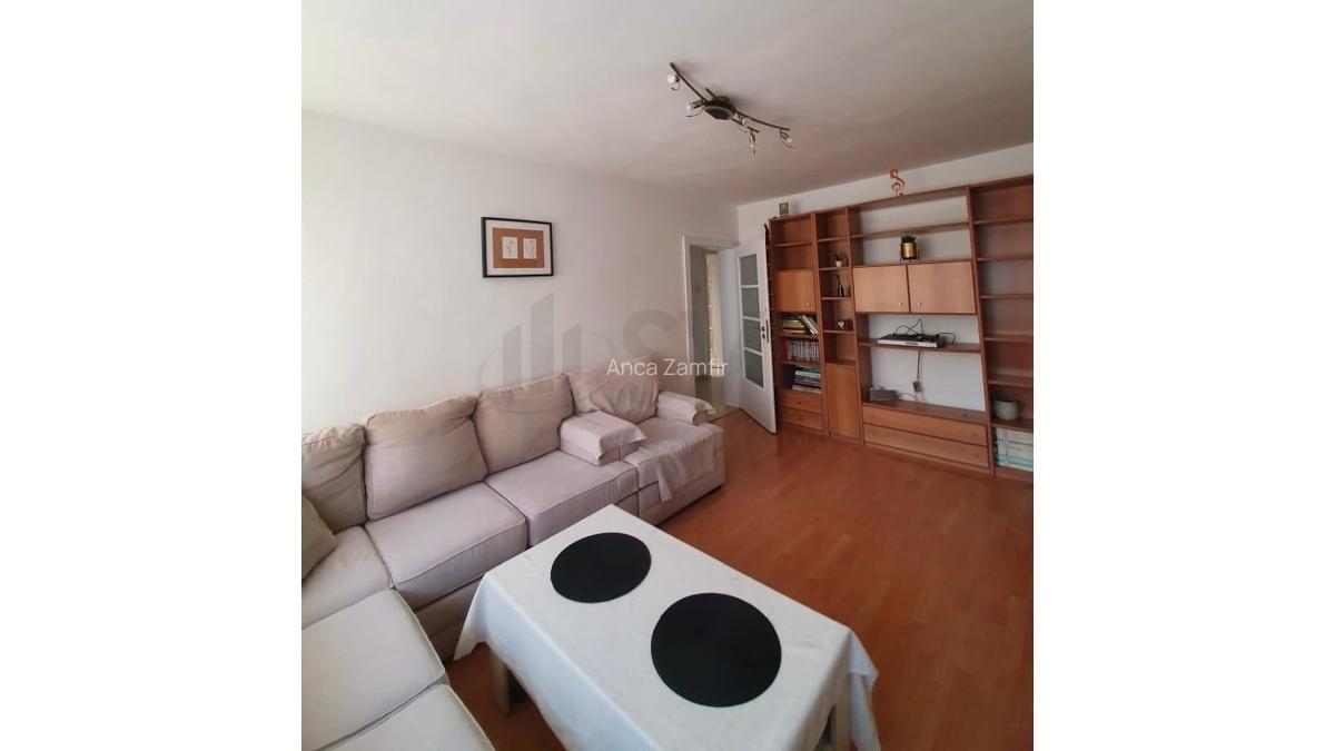 Apartament cu 3 camere semidecomandat în Teiul Doamnei - 6