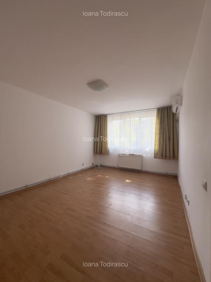 Apartament unic 6 camere | 2 apartamente de 3 camere conectate| 1 Decembrie 1918 - 1