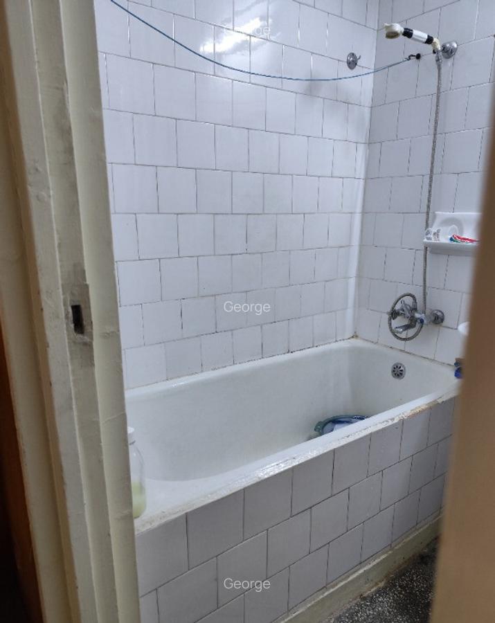 Apartament 2 camere bloc recent reabilitat strada Moldovi?a sector 4 - 15