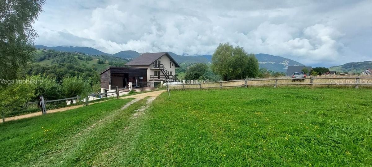 Ocazie! Casa inconjurata de PEISAJE DEOSEBITE - 1