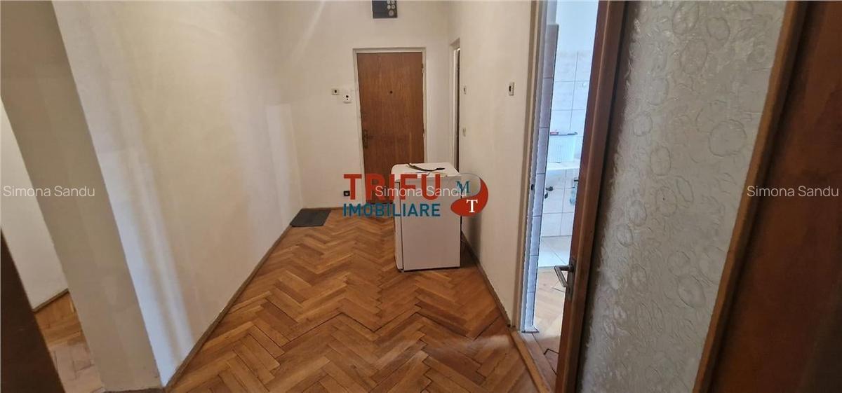 Apartament 3 camere, 2 bai, garaj, boxa zona Cetate - 3