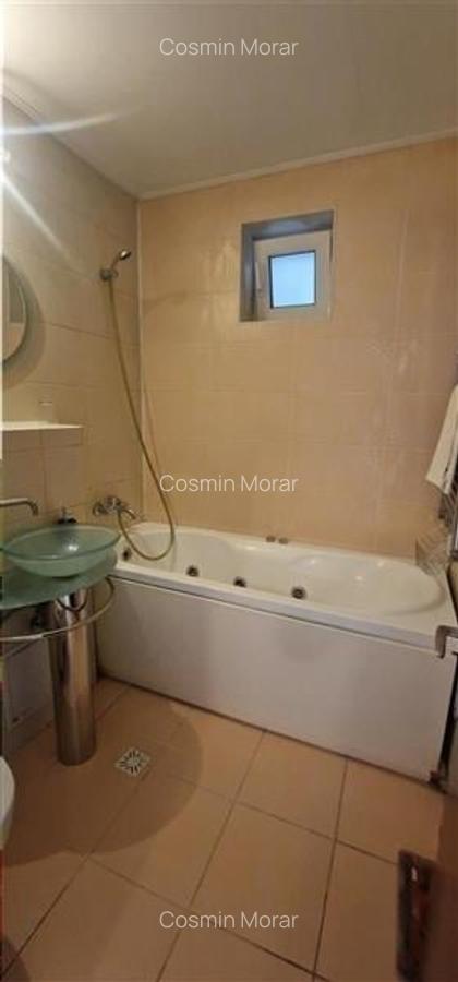 Apartament cu 2 camere decomandat de vanzare pe strada Stefan Cel Mare - 9