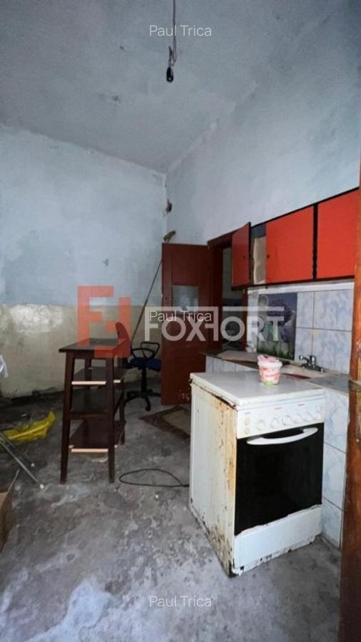 Casă cu 11 camere în Traian - 13