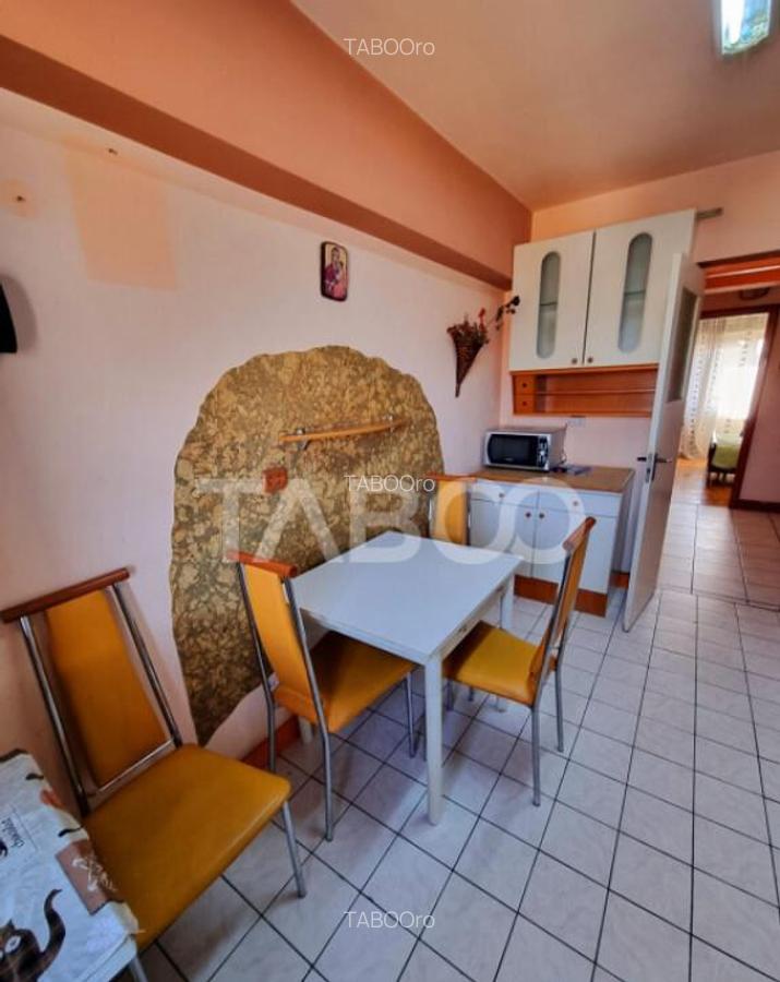 Apartament 4 camere de vanzare decomandat 90 mp zona Central - 10
