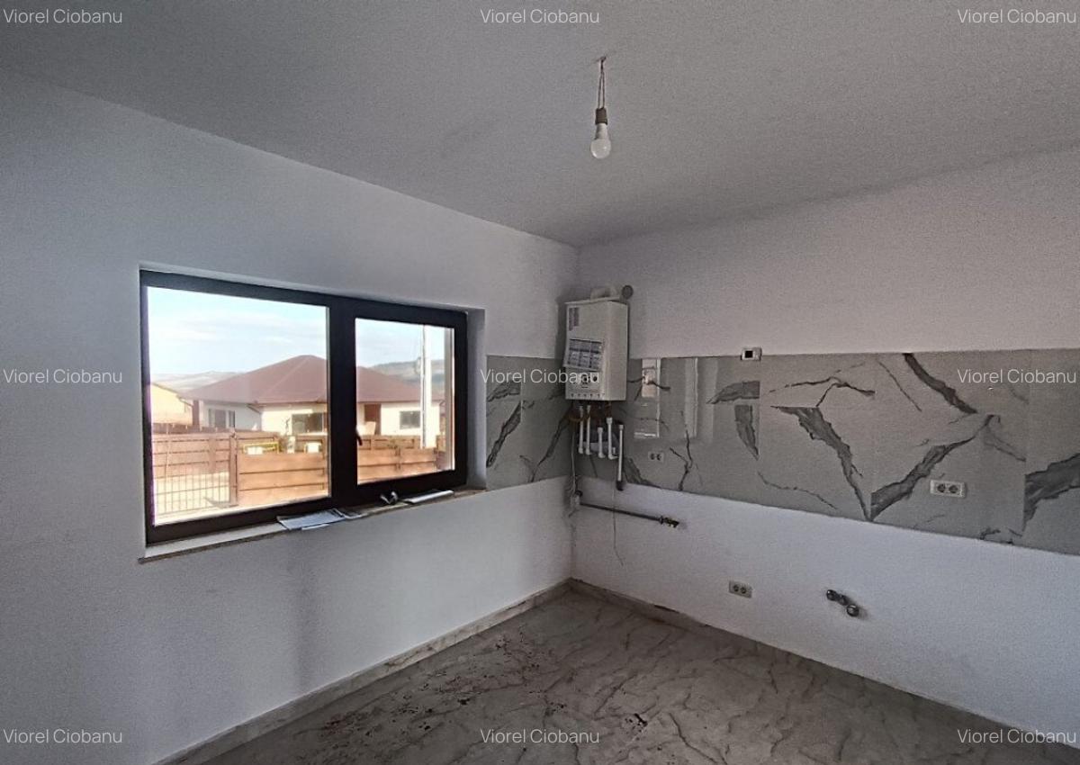 CASA SINGLE DEOSEBITA 4 CAMERE,VALEA LUPULUI ,IASI - 18