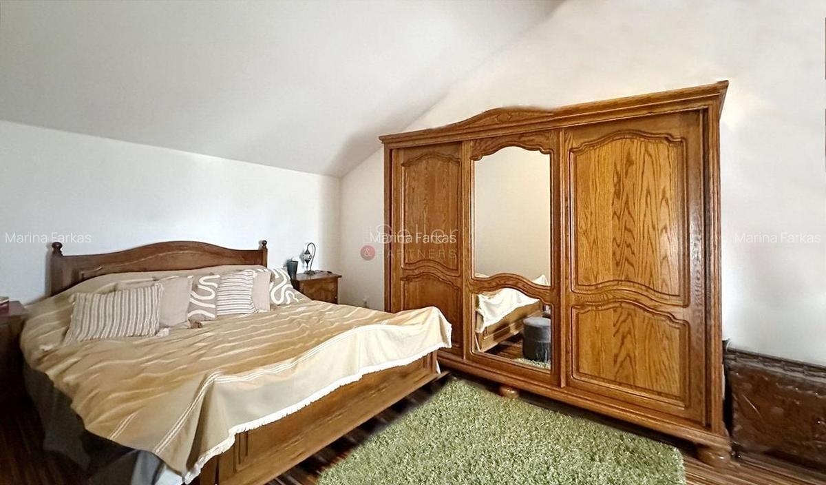 Mobilier Inclus Curte Generoasa - 4