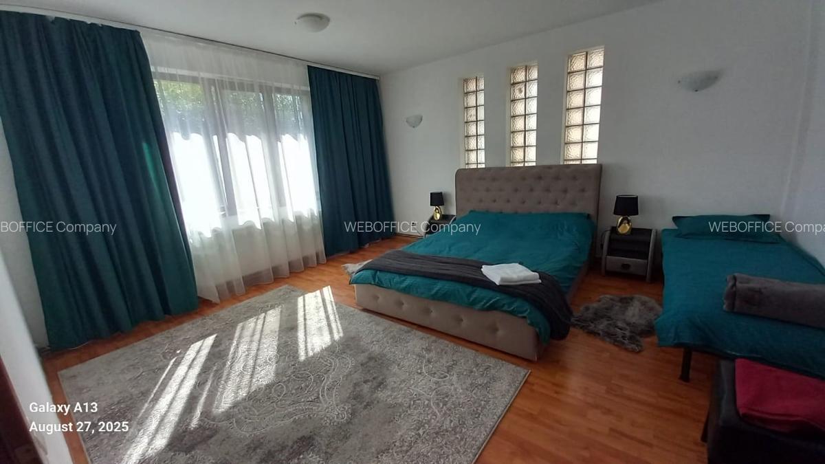 Vinzare pensiune, 380mp construiti, compusa din 4 apartamente independente - 8