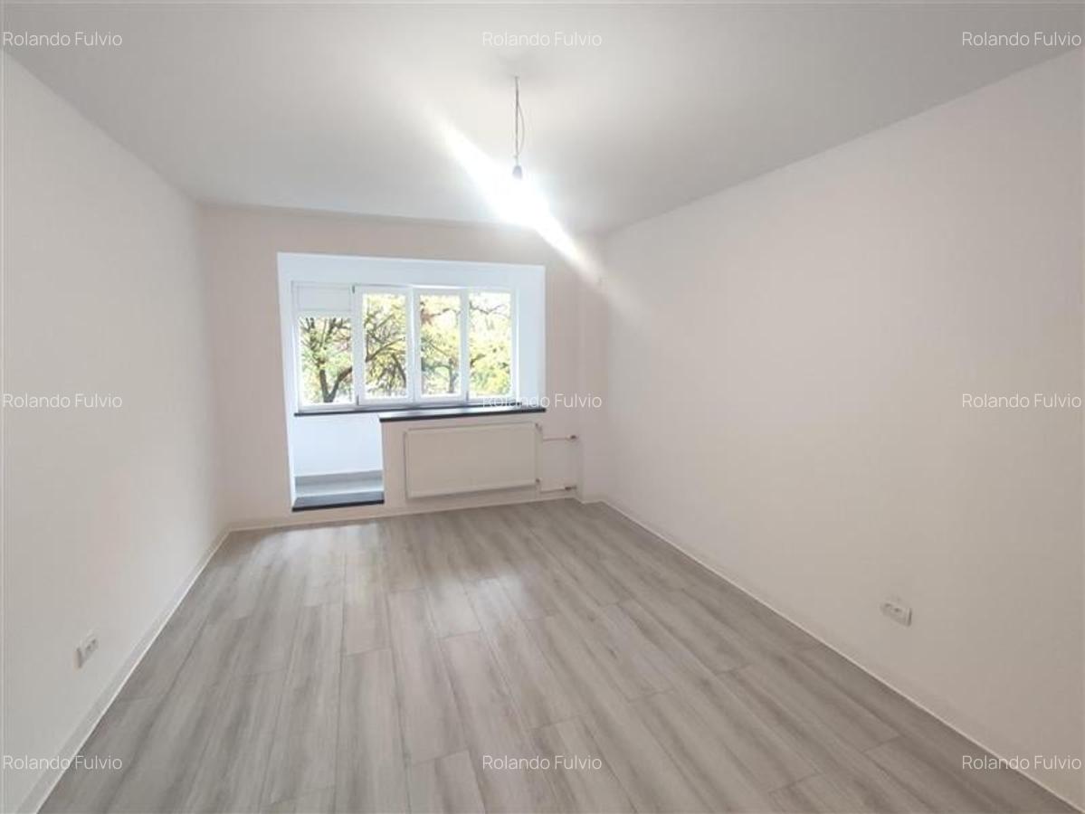 Vanzare apartament 2 camere renovat 2025 Teiul Doamnei - 11