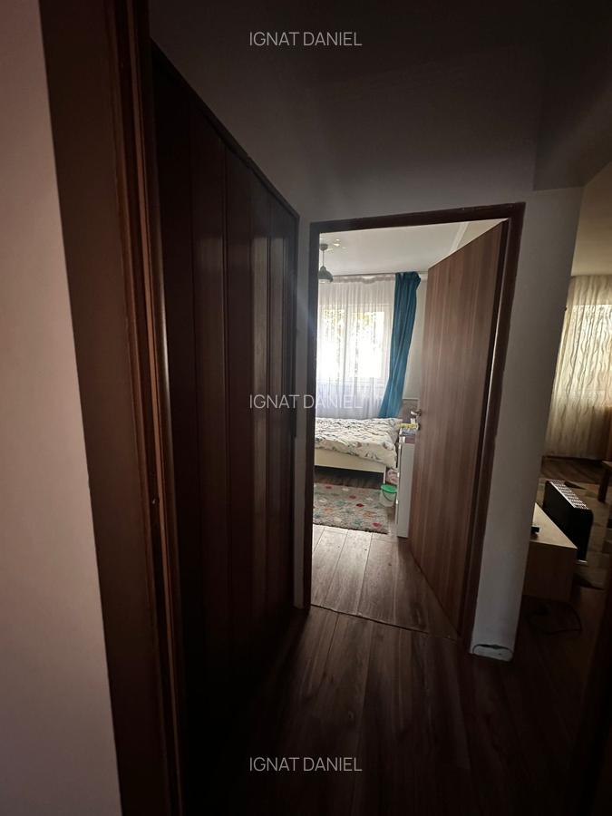 Apartament cu 3 camere, etaj 1/4, zona Alexandru cel Bun - 5