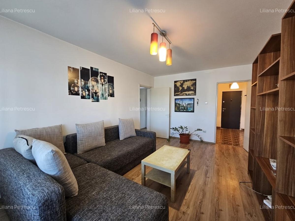 P-ta Gorjului / Apartament 3 camere de vanzare - 2