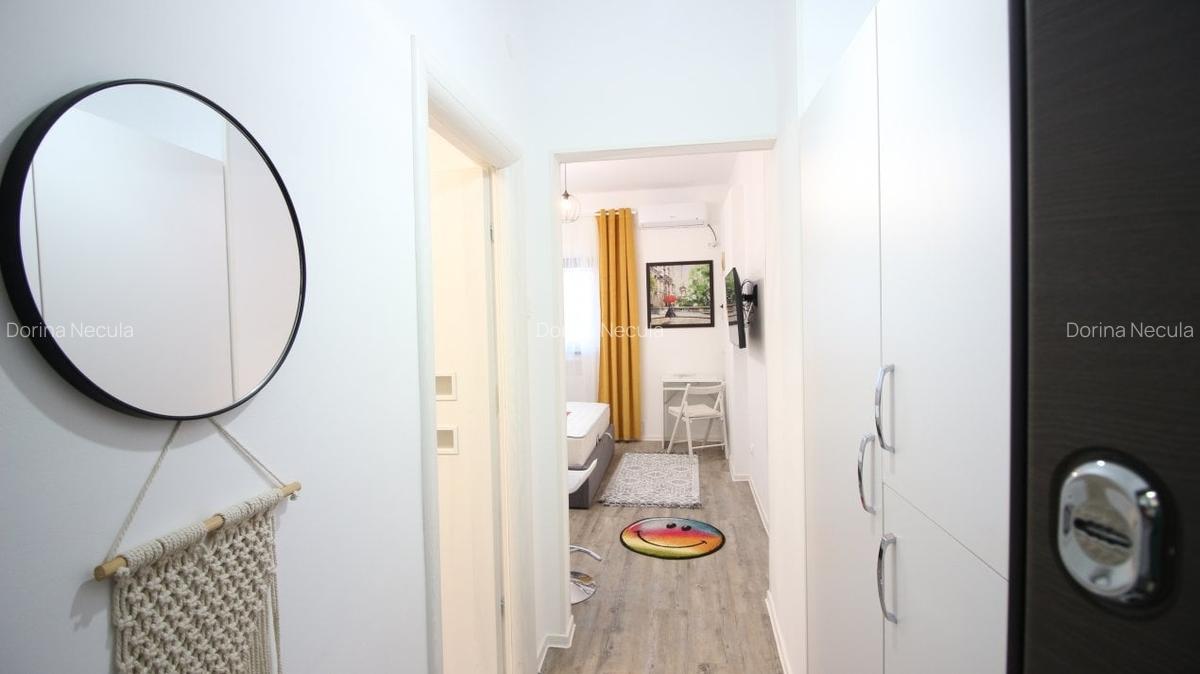 Universitate, garsoniera mobilata complet, etaj 1/8, afacere la cheie Airbnb - 12