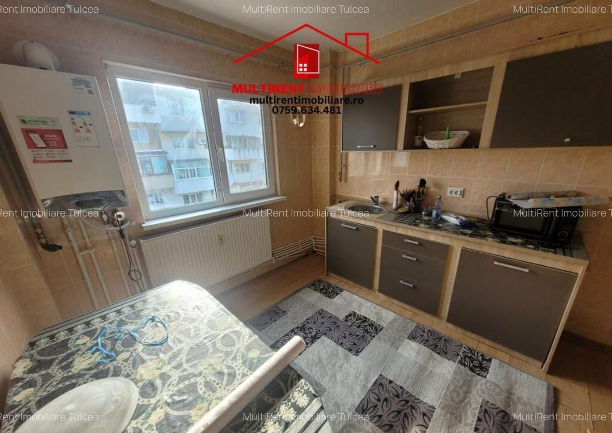 De inchiriat- Apartament 3 camere str.Victoriei ! - 1