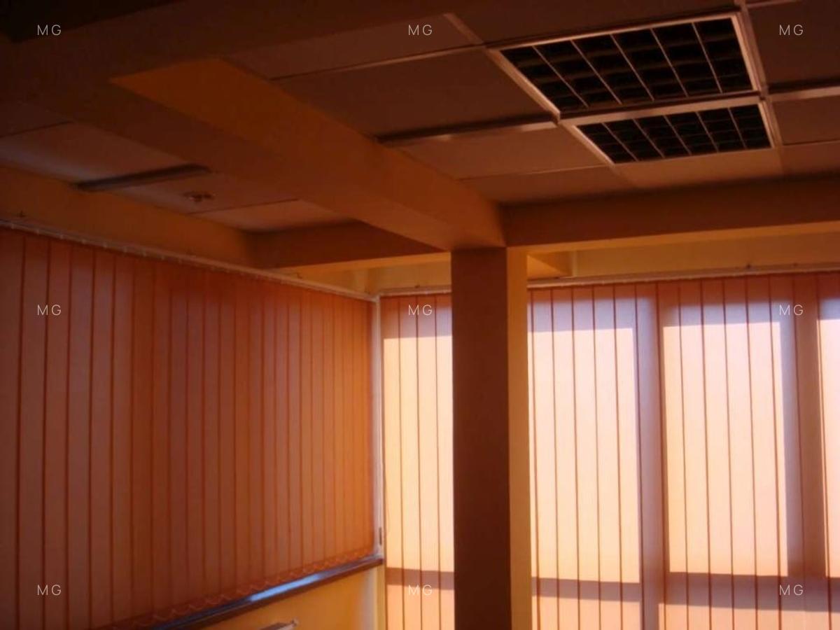 Birou 74 m2, modern , luminos, central, locuri parcare, cladire birouri - 14