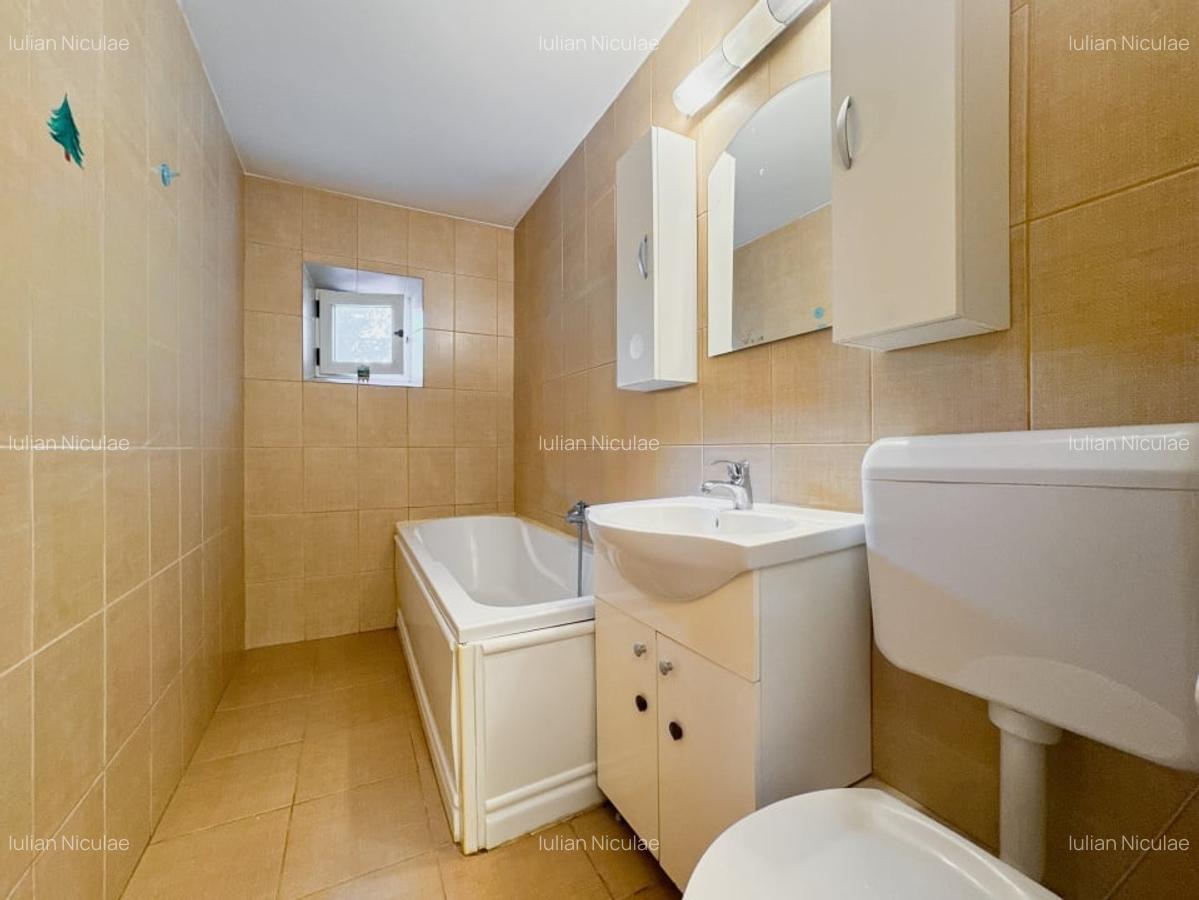 Apartament  3 camere, 2 bai, bloc  1995, eficient energetic, zona Vitan Mall - 14 Apartament  3 camere, 2 bai, bloc  1995, eficient energetic, zona Vitan Mall - 14