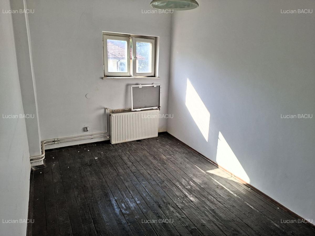 Investiție - 2 camere la mansardă 18 mp + pod 166 mp + teren 60 mp / comision 0% - 5