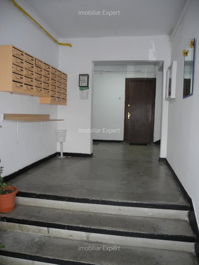 Garsonieră decomandată, mobilată în Crângași - 8