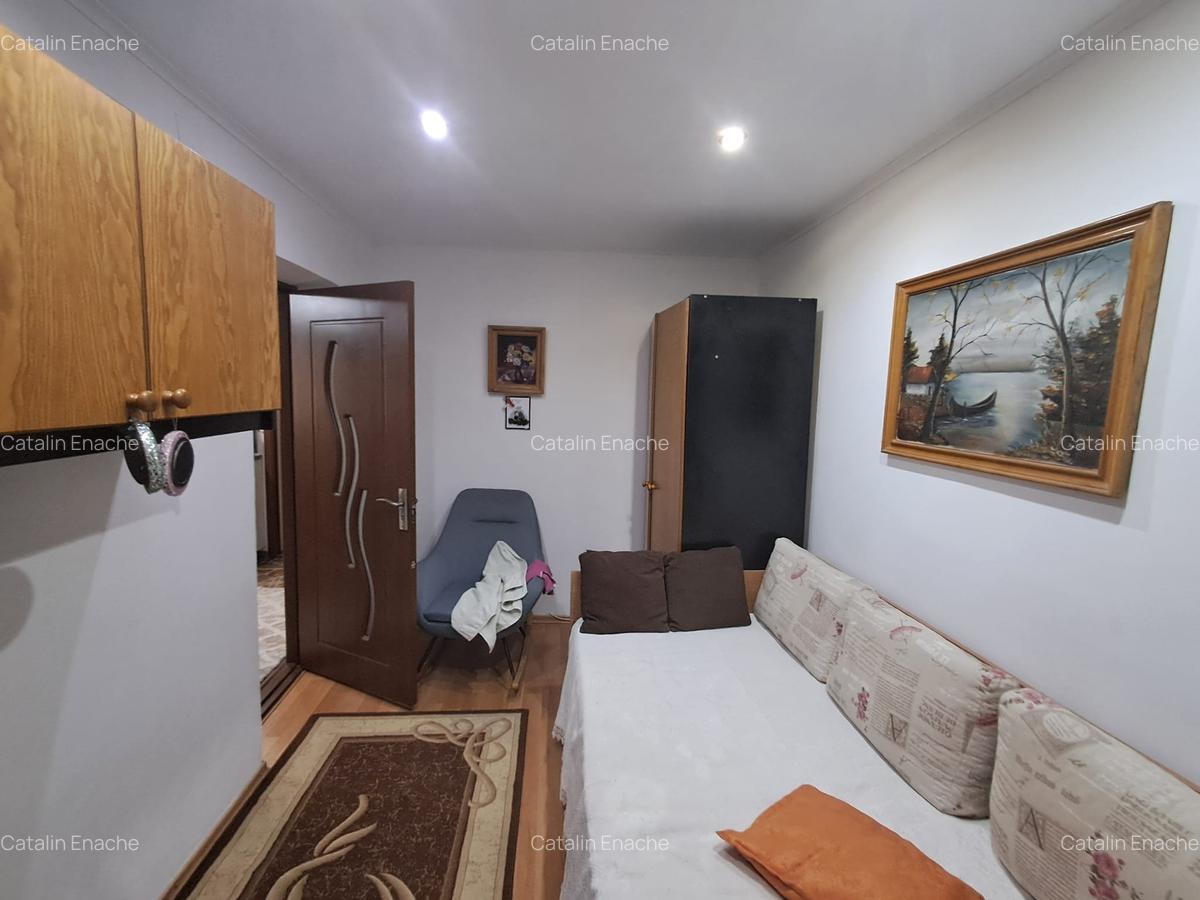 Apartament 3 camere Zona Jandarmerie - Strada Plevnei - etaj 3/3  - 65 mp - 18