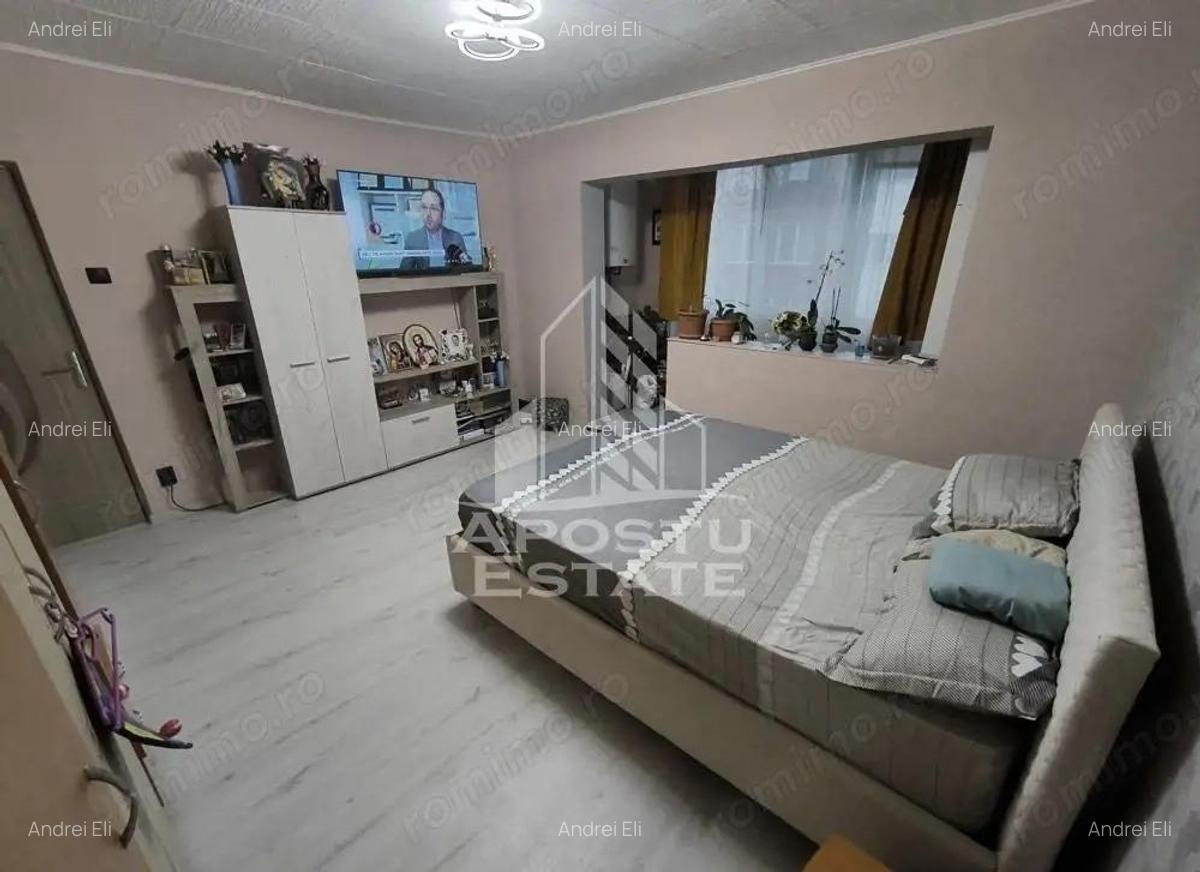 Apartament cu 3 camere, centrala proprie, zona Sagului - 8