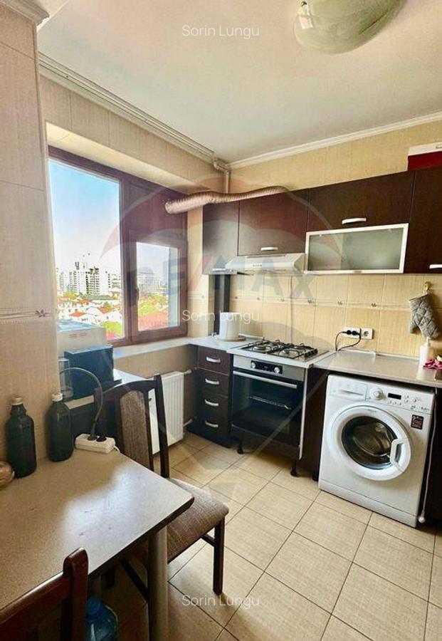 Apartament cu 3 camere de inchiriat in zona 1 Mai - 23