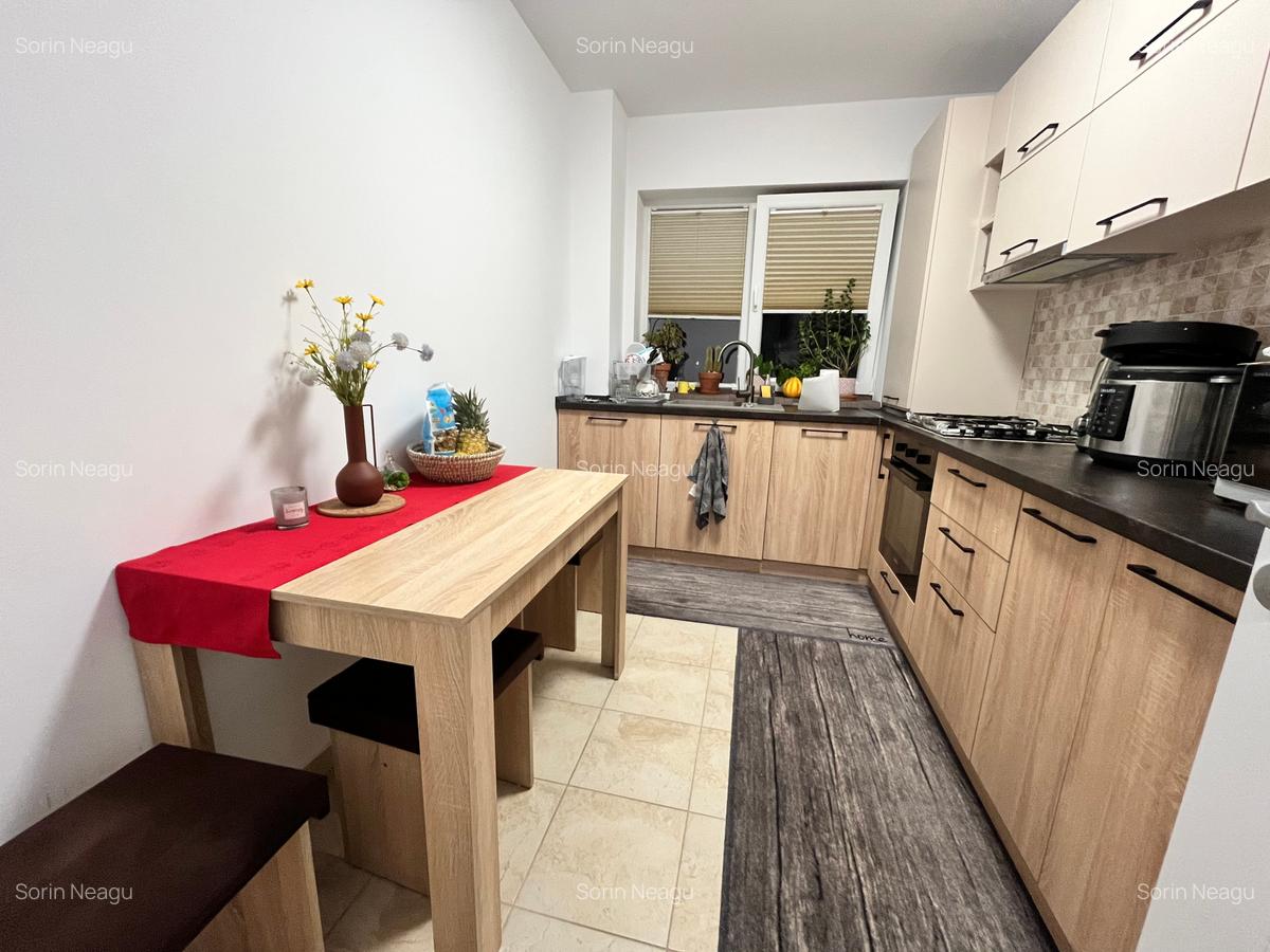 Apartament cu 2 camere decomandat, mobilat în Sânpetru - 3