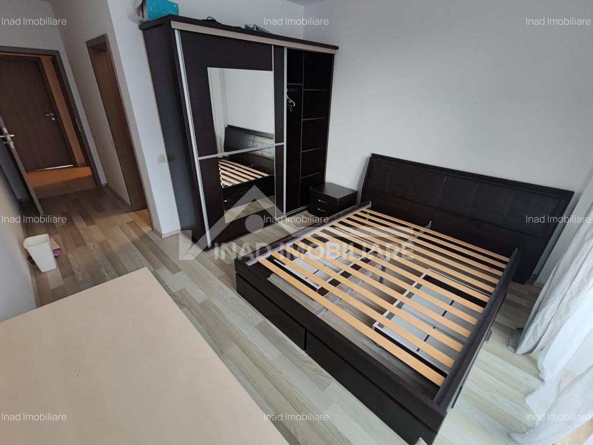 Apartament cu 3 camere, 2, bai, balcon si terasa, Str. Constanta - 6