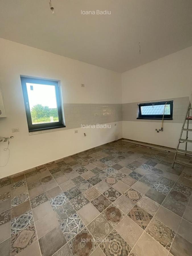 Vila individuala - 4 camere -2 bai - Teren 436mp - 13