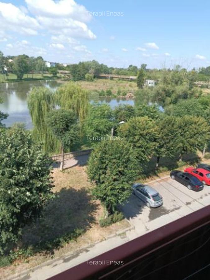 Vand apartament 3 camere decomandat Lugoj pe malul Timisului. - 2