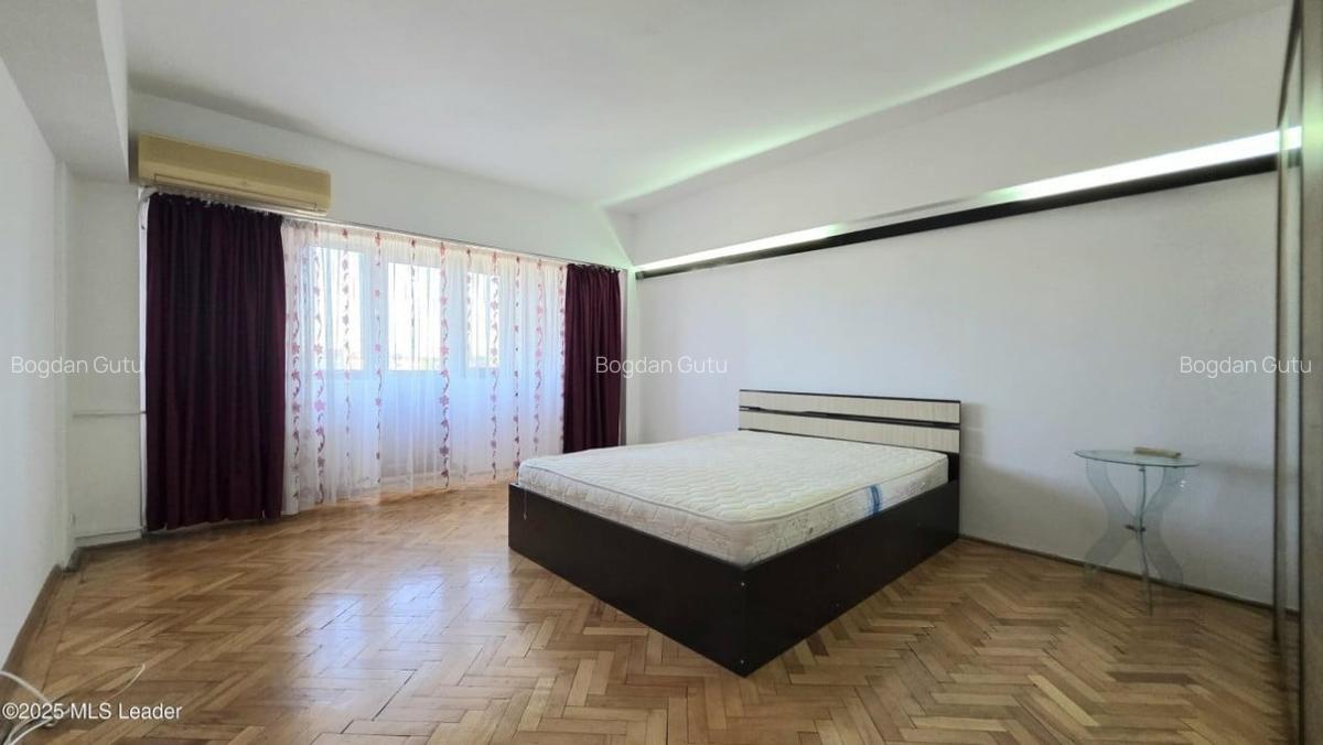 Libertatii - Regina Maria, 3 Camere Decomandat, Panorama - 2