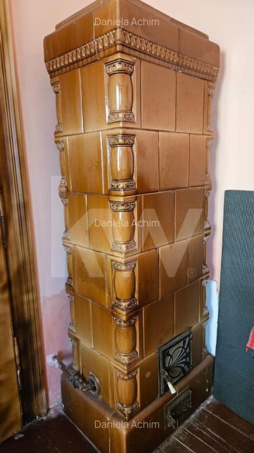 Casa individuala compusa din doua apartamente, cu teren liber de 540 mp - 10