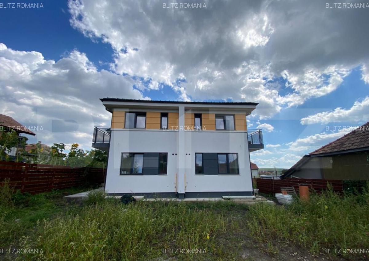 Duplex 120 mp + 2 locuri parcare, teren 334400 mp - 3