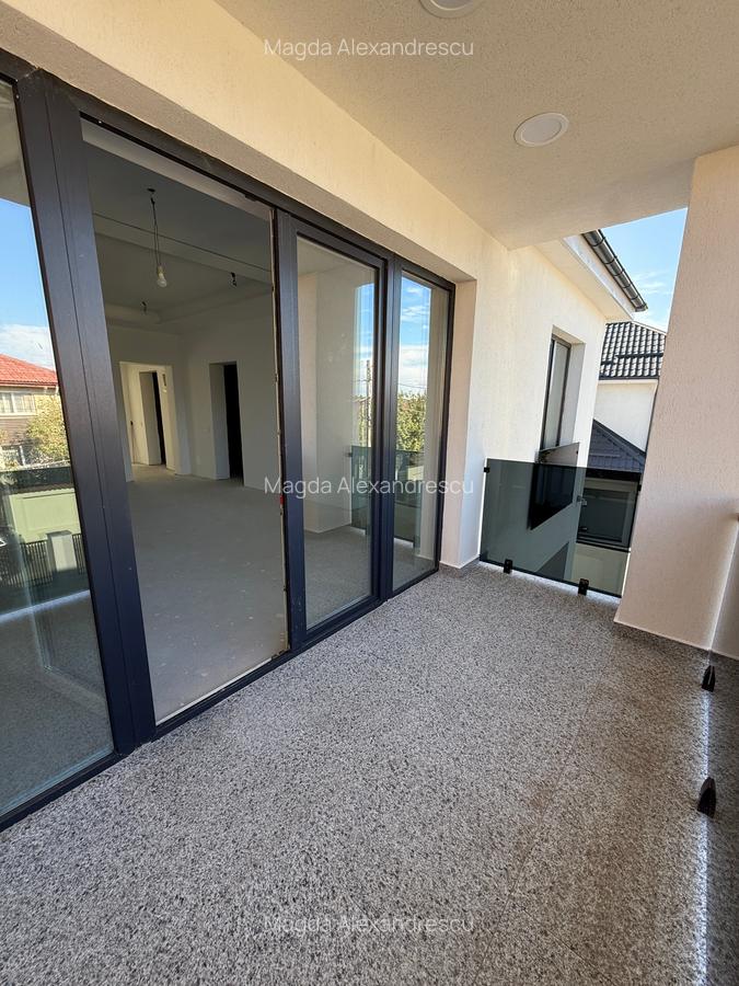 VILA 5 CAMERE - PIPERA - GRADINA - COMISION 0% - 9