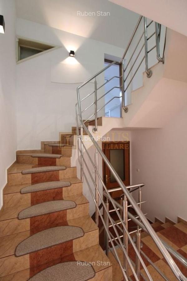 Casa in Blascovici, 5 camere + 3 bai, centrala proprie - 9