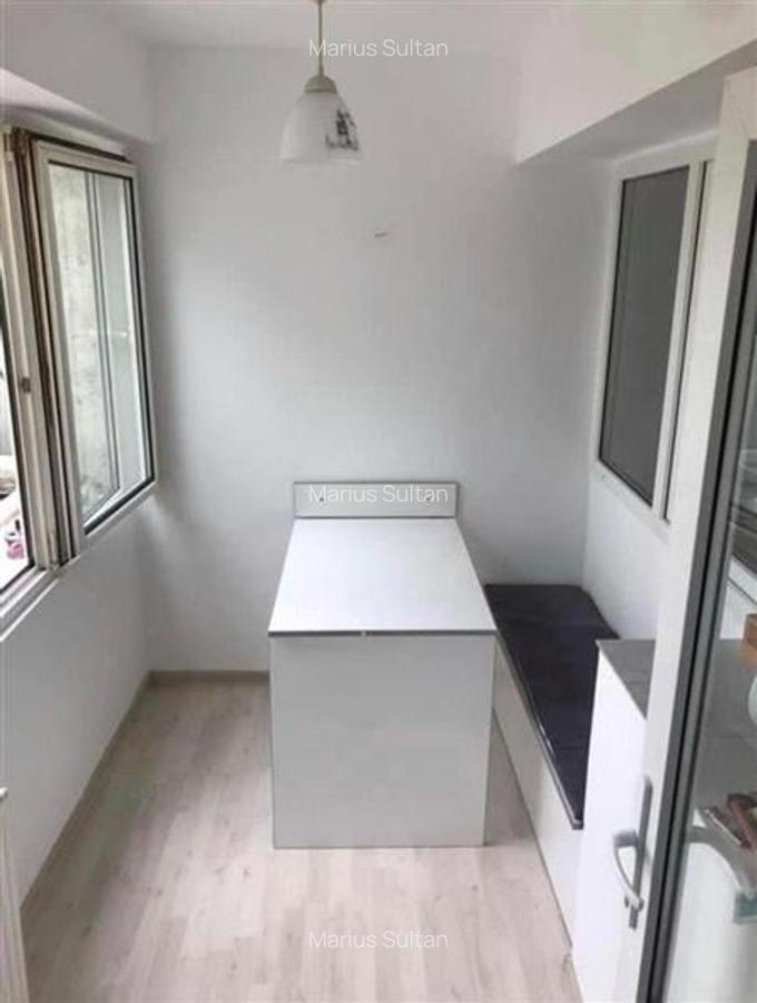 Garsonieră decomandată, mobilată în Astra - 9