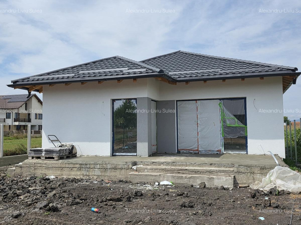 Casa individuala pe parter, teren 520mp, Stupini - 1