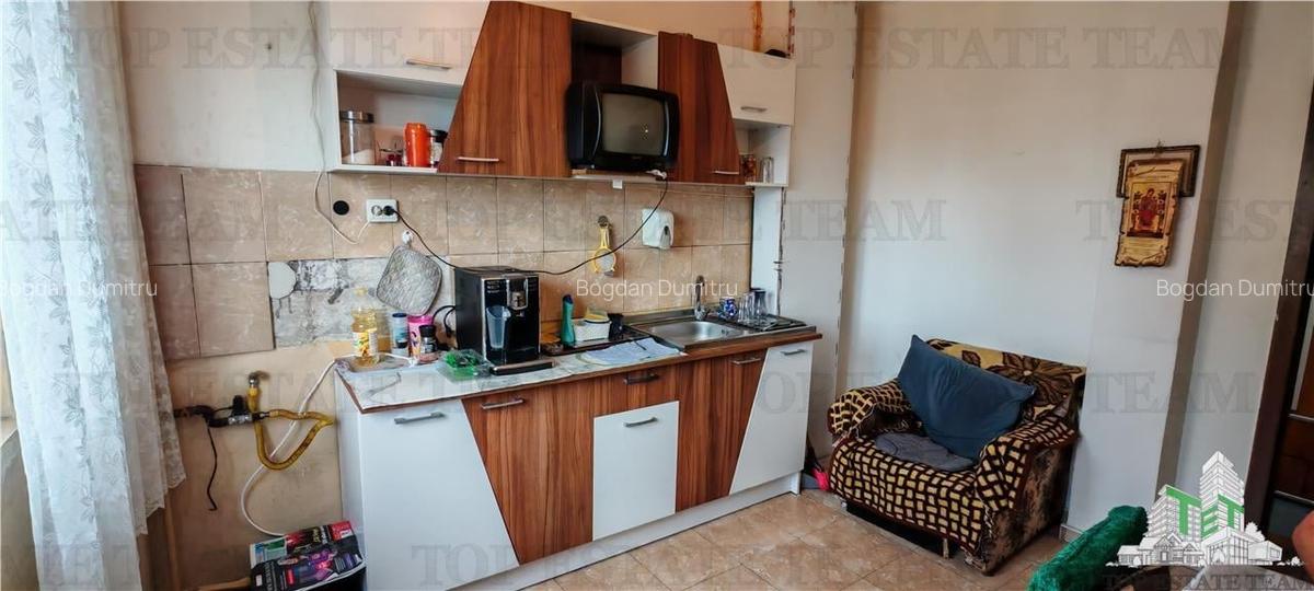Apartament 3 camere 71mp, langa metrou Gorjului, bloc din 1979, MILITARI sector - 17