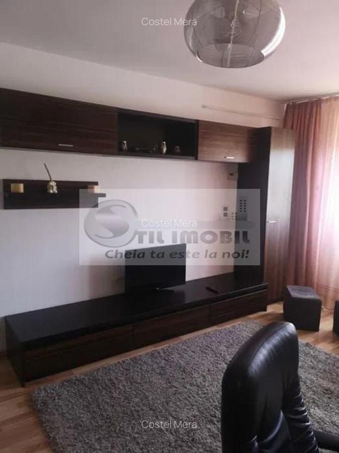 Apartament cu 3 camere semidecomandat, mobilat în Central - 6