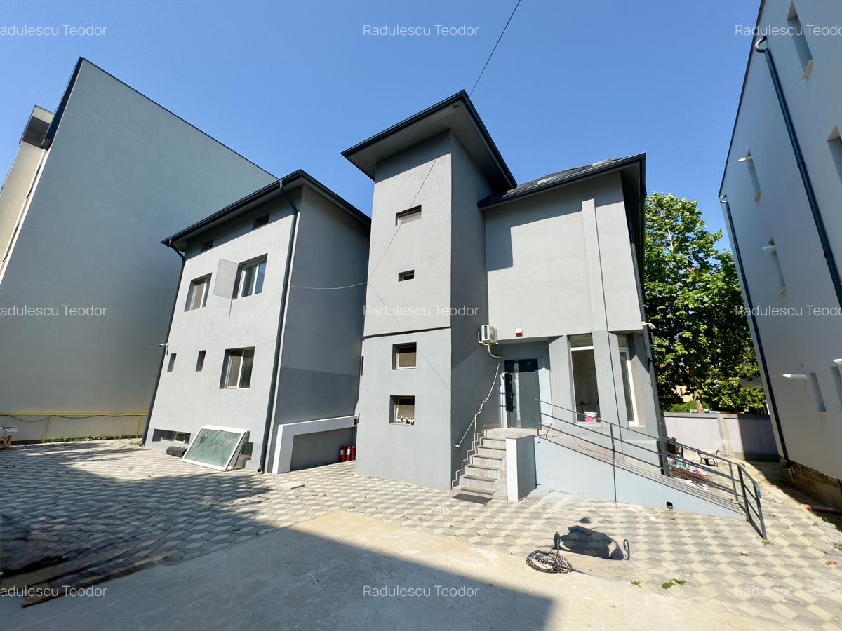 Vila 15 camere P+D+1+M, Com. Chiajna - Rosu - 2