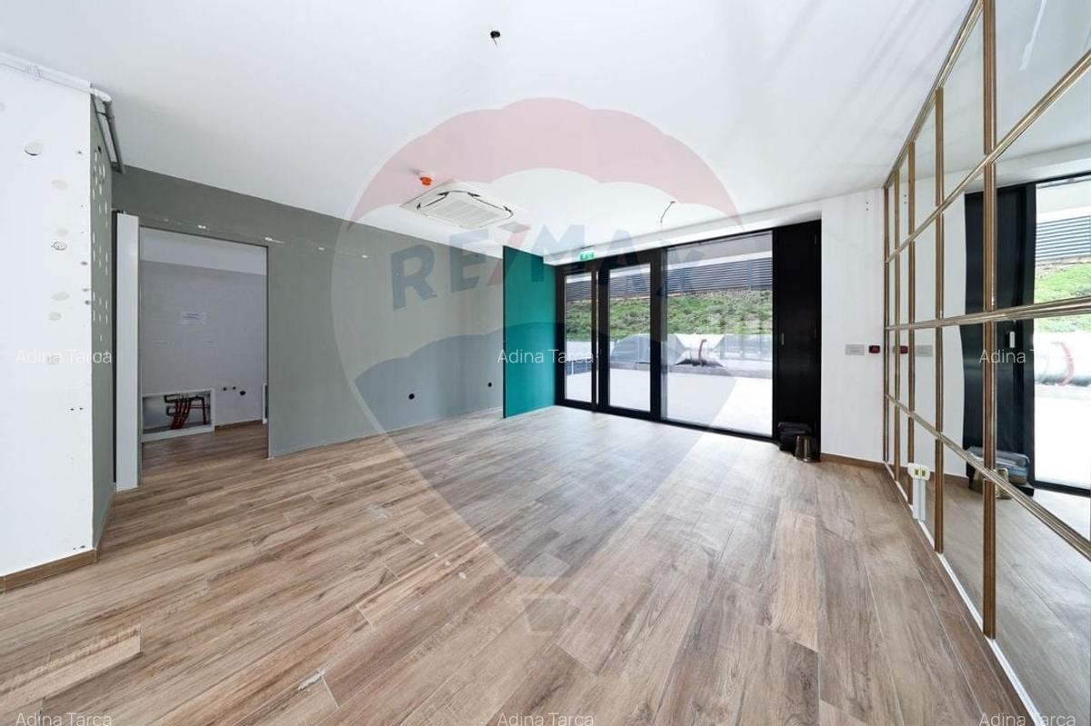 Spațiu comercial, 82.1 mp în Ultracentral - 8
