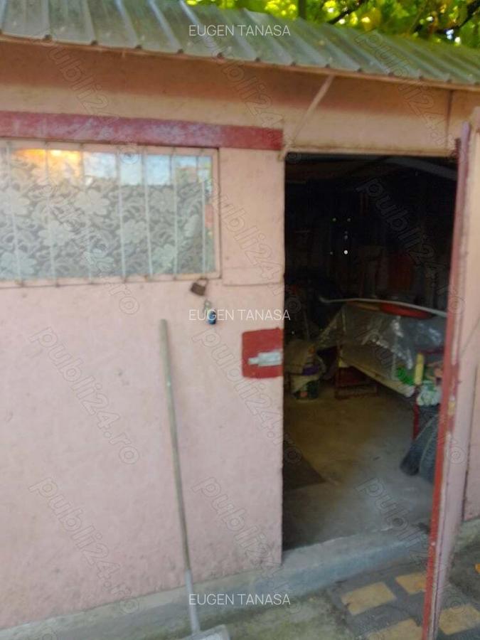 Casa de vinzare - 1 Casa de vinzare - 1