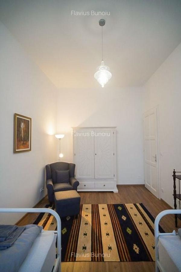 Apartament cu 3 camere decomandat în Central - 16