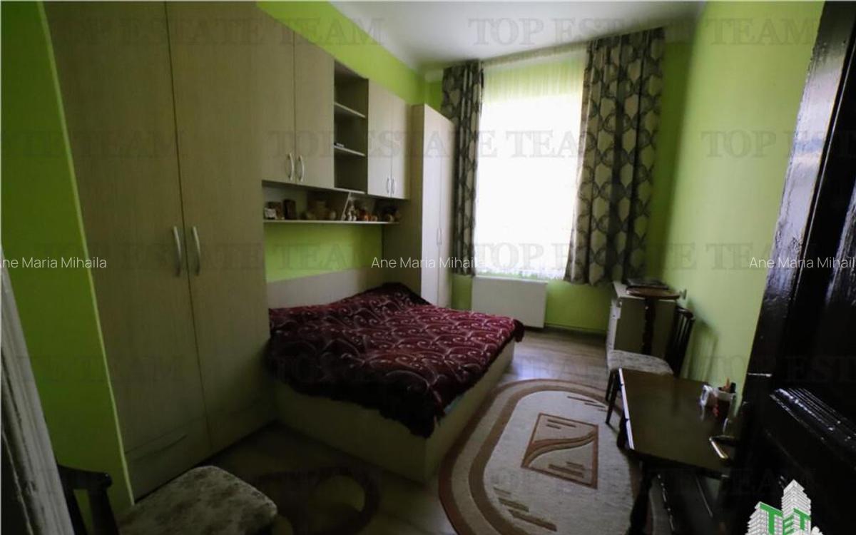 Apartament cu 4 camere de , Ultracentral, Kogalniceanu, cu - 7