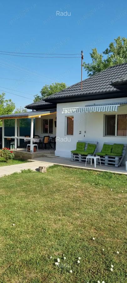 Casa de vanzare sat Ungureni, comuna Gherghita - confort, natura si acces facil - 1